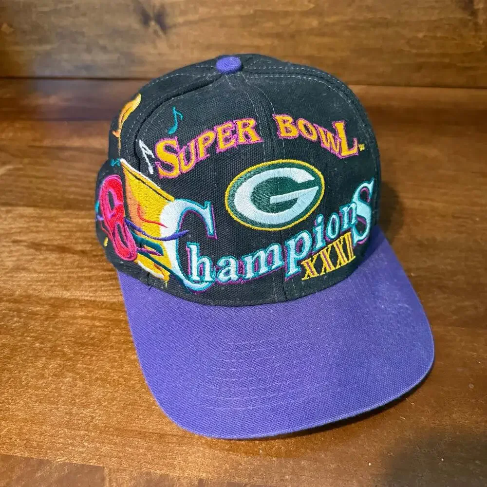 Vintage Logo Athletic Green Bay Packers Super Bowl XXXI Champions Snapback Hat